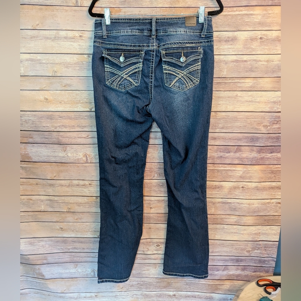 WallFlower Luscious Curvy Fit Jeans Women’s Size 11 Medium Wash Bootcut Denim 29 - Picture 4 of 6